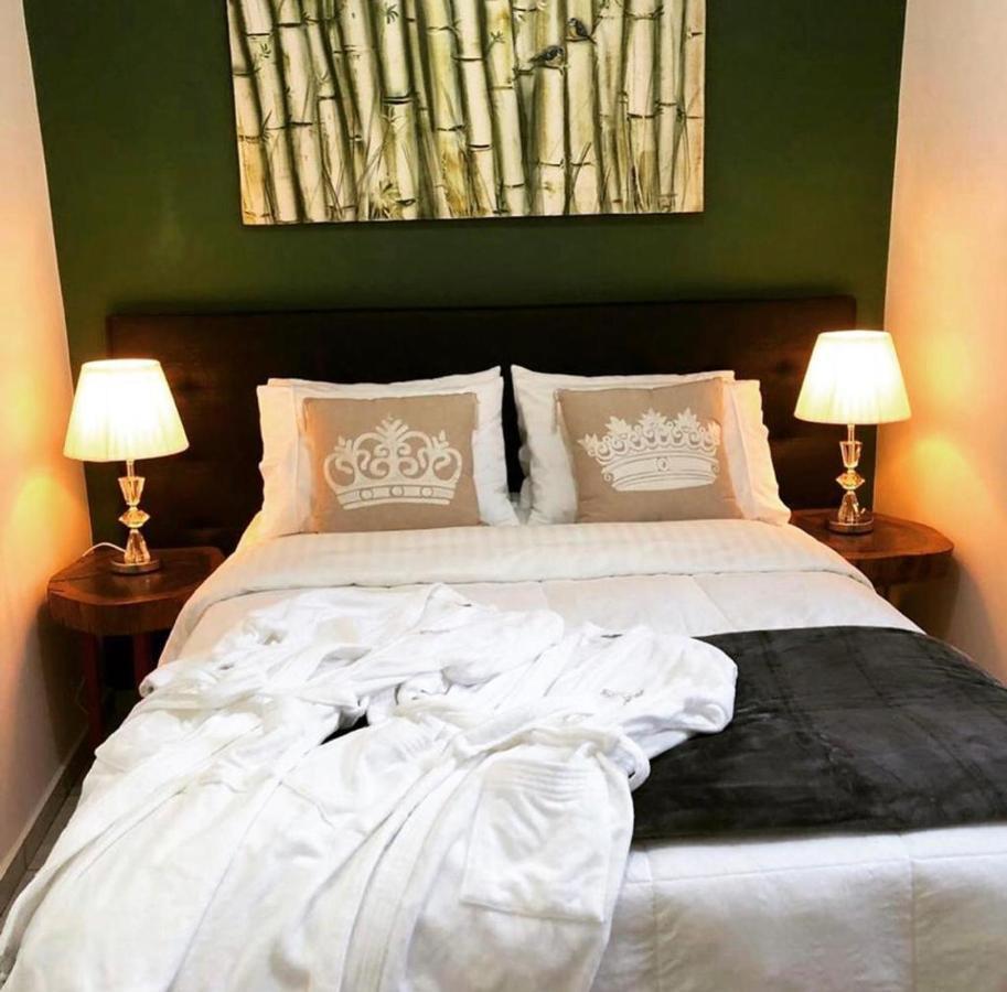 One-Bedroom Suite,1107077907:JPEG